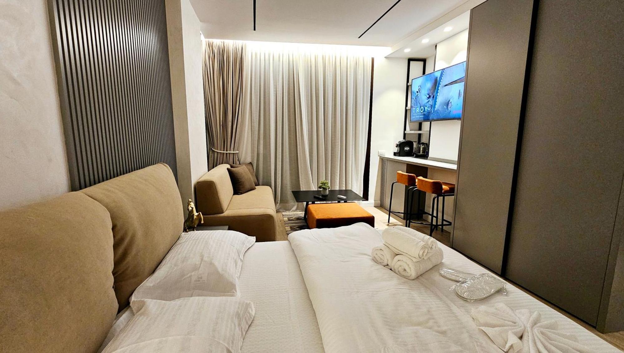 Center Apartment Easy_Luxury 地拉那 外观 照片
